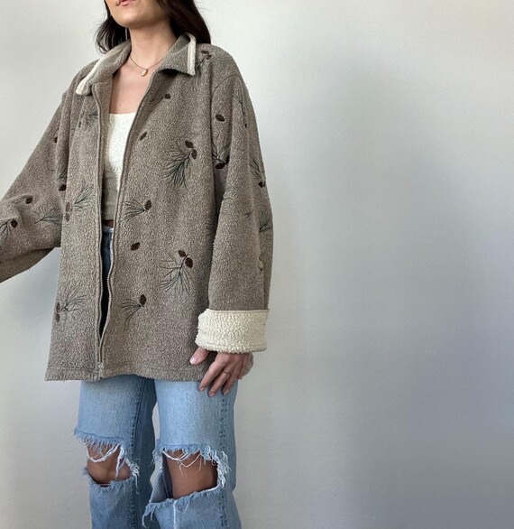 Vintage Neutral Graphic Pinecone Embroidered Sher… - image 5