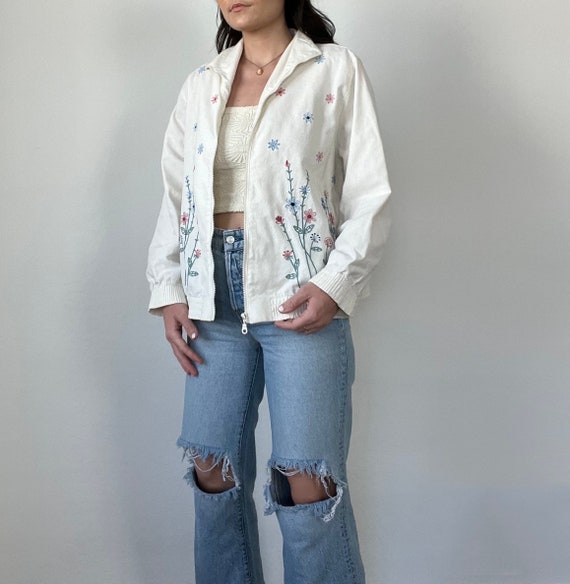 Vintage Floral Embroidered Zipped Jacket