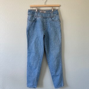 Waist 27 Vintage High Waisted Jeans image 6