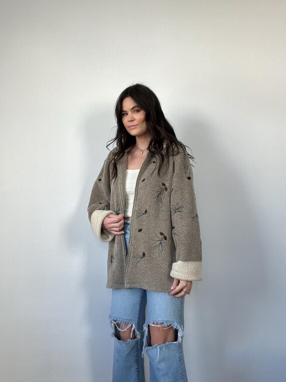 Vintage Neutral Graphic Pinecone Embroidered Sher… - image 4