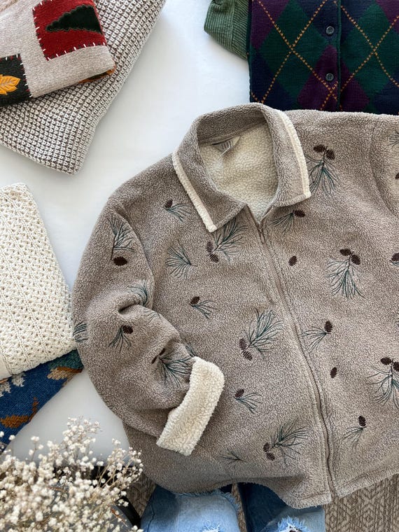 Vintage Neutral Graphic Pinecone Embroidered Sher… - image 10