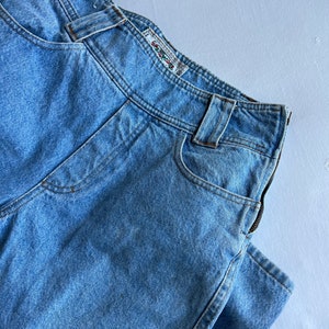 Waist 27 Vintage High Waisted Jeans image 7