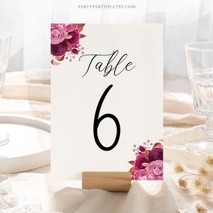EDITIERBARE Magenta Pink Blumen Hochzeit Tischnummern Vorlage Rosa Blumen Tisch Platzschild Garten Thema Sitzplan Pink Table Sign 0159