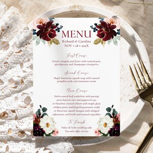 Modèle de carte de menu de mariage bourgogne modifiable 5 x 7 téléchargement immédiat verdure fleurs rouges dîner cocktail Menu modèle décoration de table, 0007