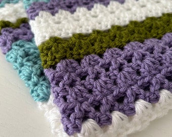 Crochet Baby Blanket, Stroller or Car Seat Blanket, Baby Shower Gift, classic baby girl gift idea, baby shower, nursery decoration