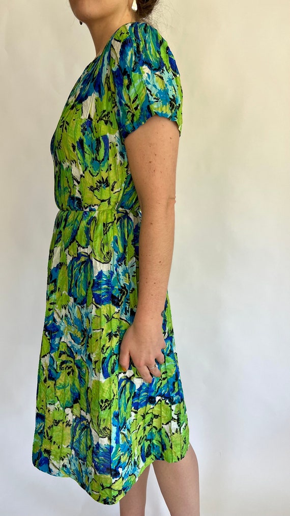 1950s Green and Blue Floral Dress - image 3