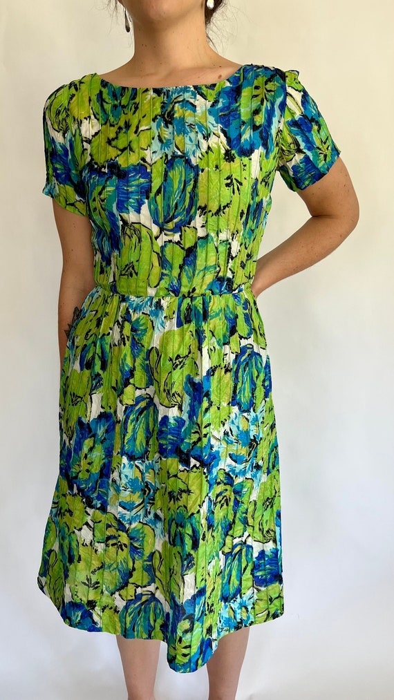1950s Green and Blue Floral Dress - image 2