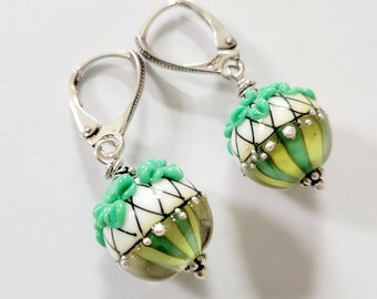 Four Leaf Clover Lampwork Glass Bead Sterling Silver Earrings, Handmade Glass Earrings with SS, Lampwork Earrings, Green Clover Bead Jewelry