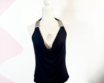 Vtg Y2k 2000er Jahre Schwarz Neckholder Top Medium Cowl Neck Kette Detail Y2K Deadstock