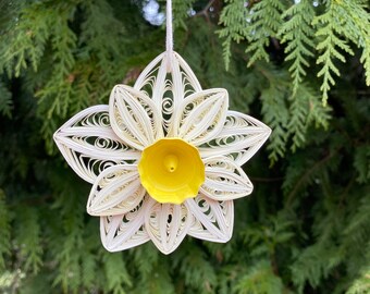 Daffodils ornament Window Sun catcher, Quilling , Christmas tree décor Mother's day gift, Birthday gift