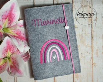 U-booklet cover with name rainbow felt