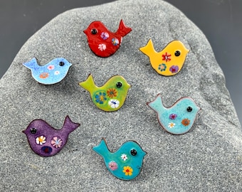 Handcrafted enamel bird pin/brooch