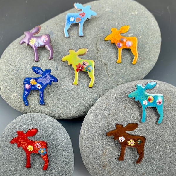 Enamel moose pin/brooch