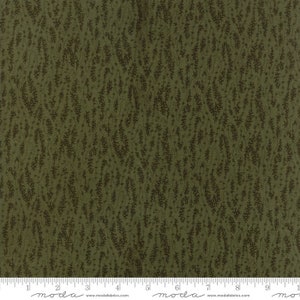 RARE - 12" REMNANT - Harvest Hill by Kansas Troubles for Moda #9557-15 Floral Thicket on Green, Dark Green Vines