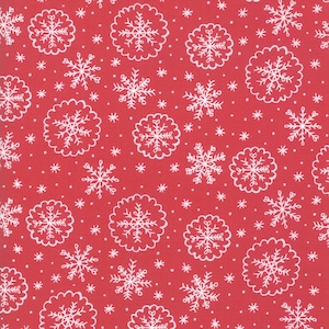 RAR - 15 &quot;Rest - Deck The Halls von Stacey Iest Hsu für Moda, #20691-12 Let It Snow, weiße Schneeflocken auf Weihnachtsrot