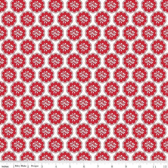 carina tobacco and gifts reviews RARE - by the Continuous HALF YARD - so Ruby by Carina Gardner for Riley  Blake, #C7692 White Ruby Scallop, Red Floral Doilies on White