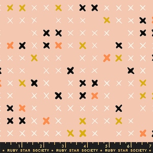 Raro - Por The Continuo HALF YARDS - Spooky Darlings para Ruby Star Society, Patrón #5072-11 Frankenstitches en Peach Blossom, X's