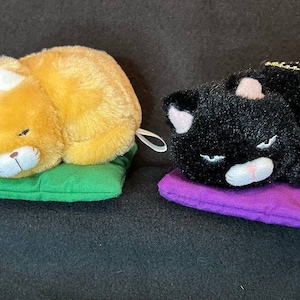 Higemanju Sleeping Kitty Cat Bag Charm Plush SMALL
