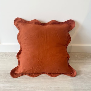 Scalloped Cushion Sewing Pattern with curved edge for 45cm cushion downloadable PDF A4 pattern
