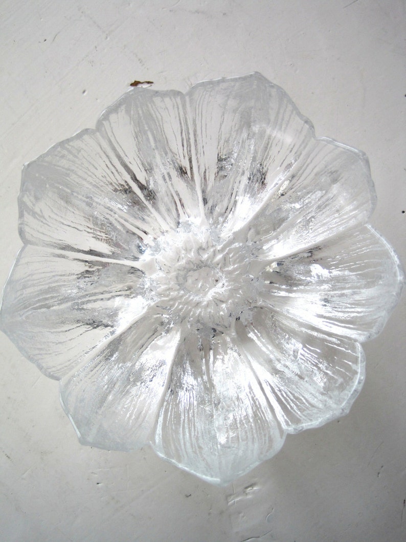 Vintage Glass Design Mats Jonasson KOSTA BODA Waterlily Bowl Scandinavian Flower Glass Dish