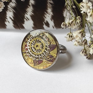Adjustable silver flower and resin ring