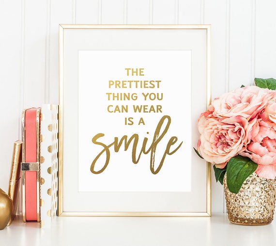 motivational wall art A smile is the prettiest thing you can wear print