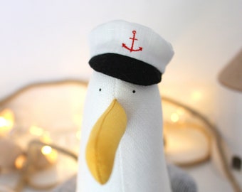 Seagull Captain, Captain O’Gull, Captain hat, Collectible toy, Nursery decor, Sea Bird decor, Seagull Toy, Möve, DECORNERHOME