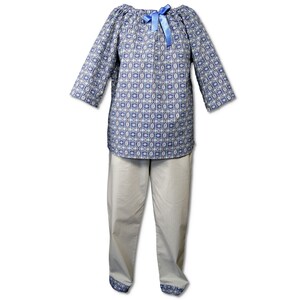 Art Deco Women&#39;s Pajamas with Blue Patterns and Beige Stripes