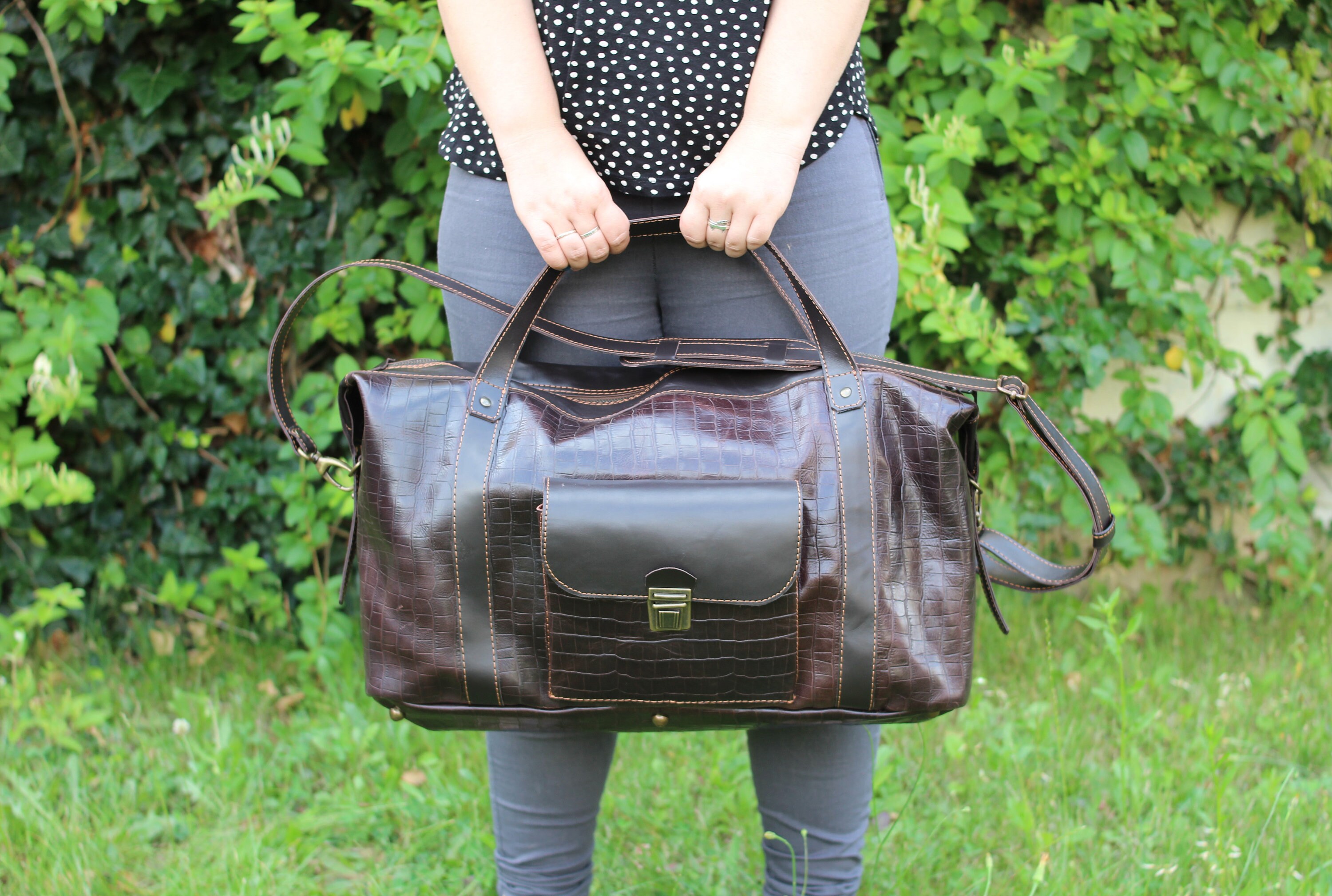 handmade leather travel bag
