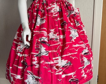 Falda con estampado de novedad de velero de los años 50/60 de Swirla Falda. Falda de verano. Falda con botones. Falda rosa. Falda de algodón vintage. Estampado de algodón.