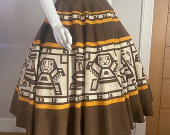 Falda circular con estampado azteca de los años 50, diseño gráfico novedoso, cintura de 79 cm.