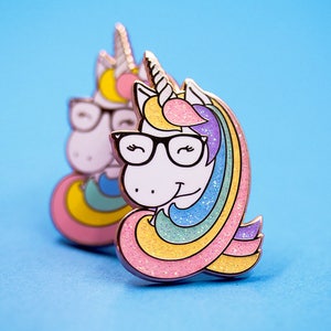 Glitter Geeky Unicorn pin | rainbow unicorn with cute glasses | kawai pin magical unicorn glittery sparkles sparkly | badge |cute pin france