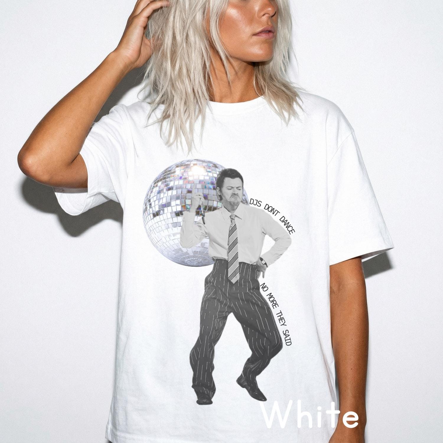 ハリースタイルズのtシャツ - Etsy 日本