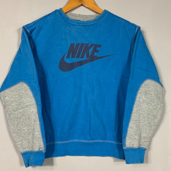 Nike sweatshirt old school sale