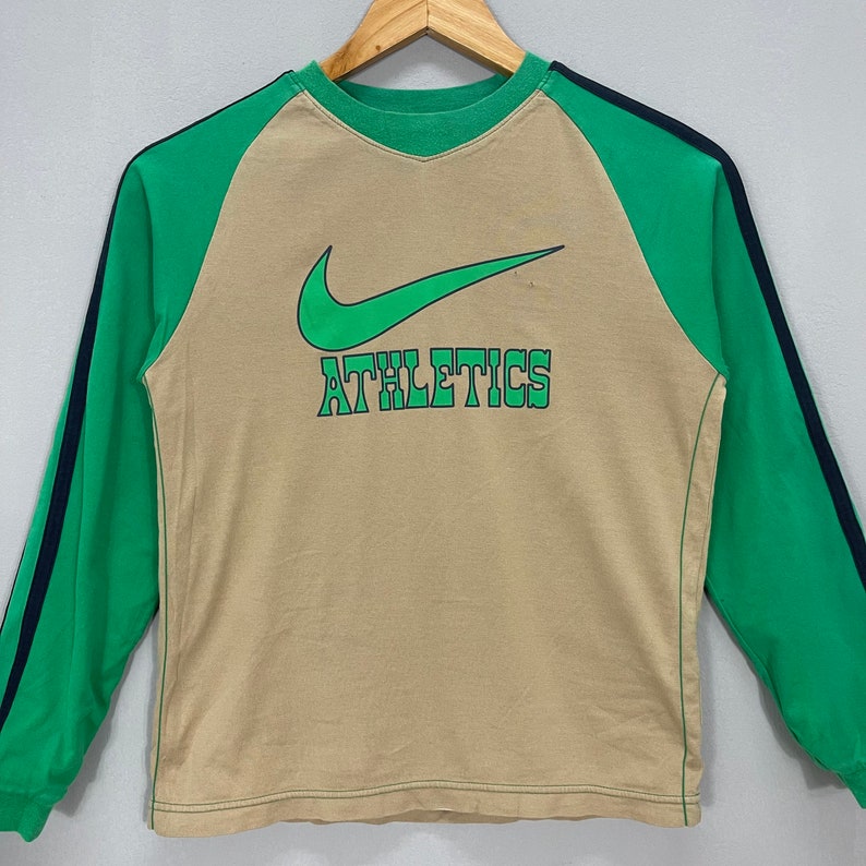 nike multi swoosh sweater