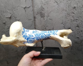 Hand Painted Cow Leg - Bone Painting - Blue Delftware Style Painting