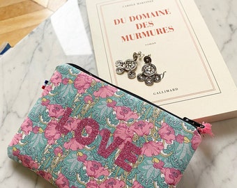 Pochette liberty LOVE, pochette portefeuille, pochette tissu liberty, idée cadeau femme, cadeau mariage, pochette personnalisée