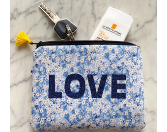 LOVE liberty clutch, portemonnee clutch, liberty stof clutch, vrouwen cadeau idee, huwelijkscadeau, gepersonaliseerde etui