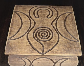 Opbergdoos heksenaltaar – houten kist met ritueel gereedschap – heidense spirituele geschenkdoos