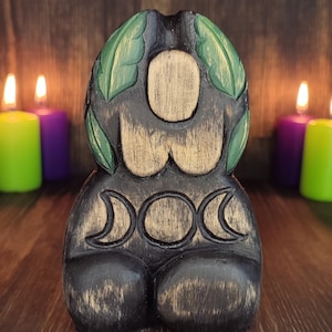 Green goddess statue Triple moon Moon phase art Yggdrasil Gaia Witchcraft supply Witchy décor Wiccan altar Birthing