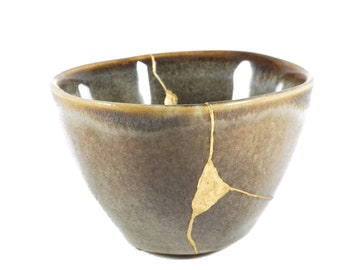 Real Kintsugi, Contemporary Bowl Restored with Japanese Gold Scar Technique, Real Gold Restoration, Resilience