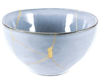 Kintsugi, blue wabi sabi bowl restored with real 22K gold, contemporary ceramic repaired with the Japanese Kintsukuroi technique