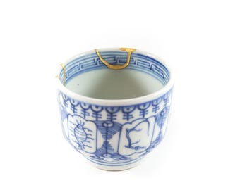 Kintsugi Meiji tea cup, authentic antique Japanese pottery, 22K gold, wabi sabi Kintsukuroi art, symbolic unique gift