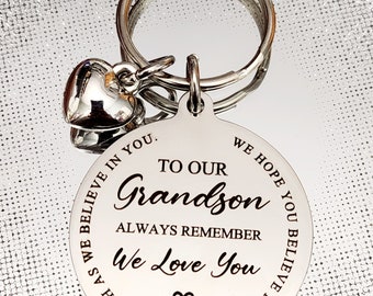 Granddaughter / Grandson keyring,  the back can be personalised.