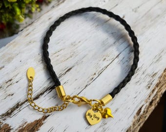Horse hair / tail woven bracelet with engraved heart fob.