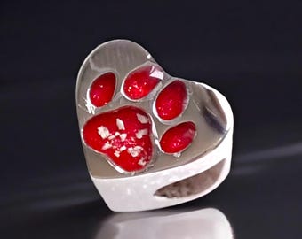 Cremation Ashes or Hair memorial paw charm to fit snake chain or pandora style bracelet. Engraved on the back. 40 colours to choose from.