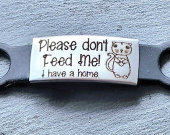 S'il vous plaît, ne me nourrissez pas. Médaille d'identification pour chat. Gravure laser. Médaille chat