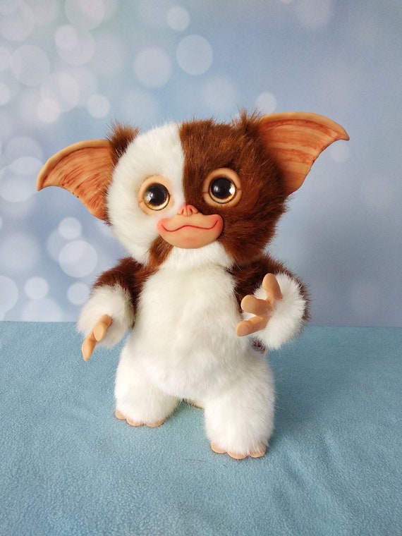 Gizmo Mogwai gremlin stuffed toy ooak | Etsy
