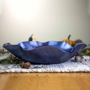 Large Glass Centerpiece Bowl for Home Décor and Gift Ideas, Wedding, Mom, Holidays, In blue-violet Silver Colors