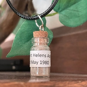 Mount Saint Helen's Ash Necklace, Authentic Mt St Helen's Ash in Glass Pendant w/ Black Leather or Silver Chain Collected in 1980 Oregon USA image 4